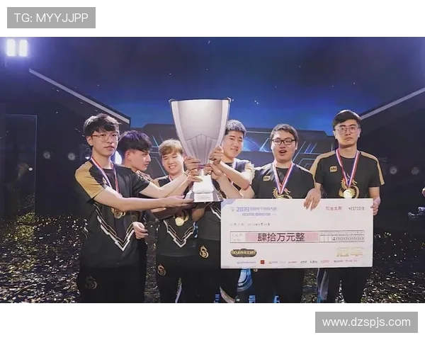 金玟哉 vs 德利赫特:对抗强度与出球能力对比分析 金玟哉 vs 德利赫特:对抗强度与出球能力对比分析